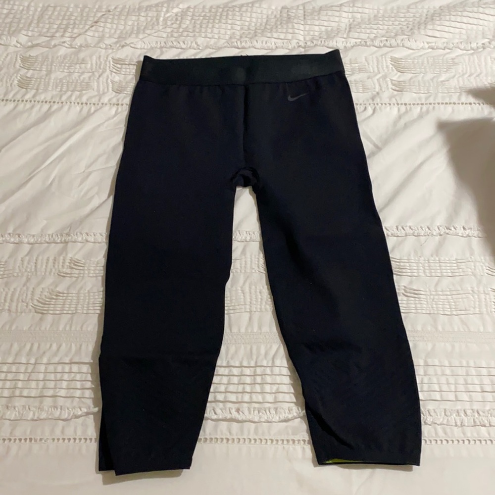 Nike heat hot weather crop leggings mesh